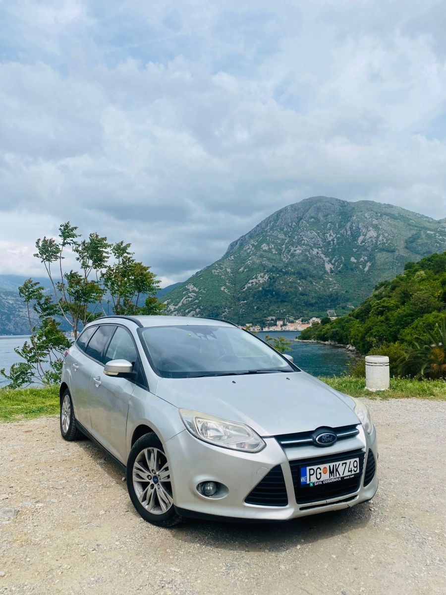 FORD FOCUS MANUEL